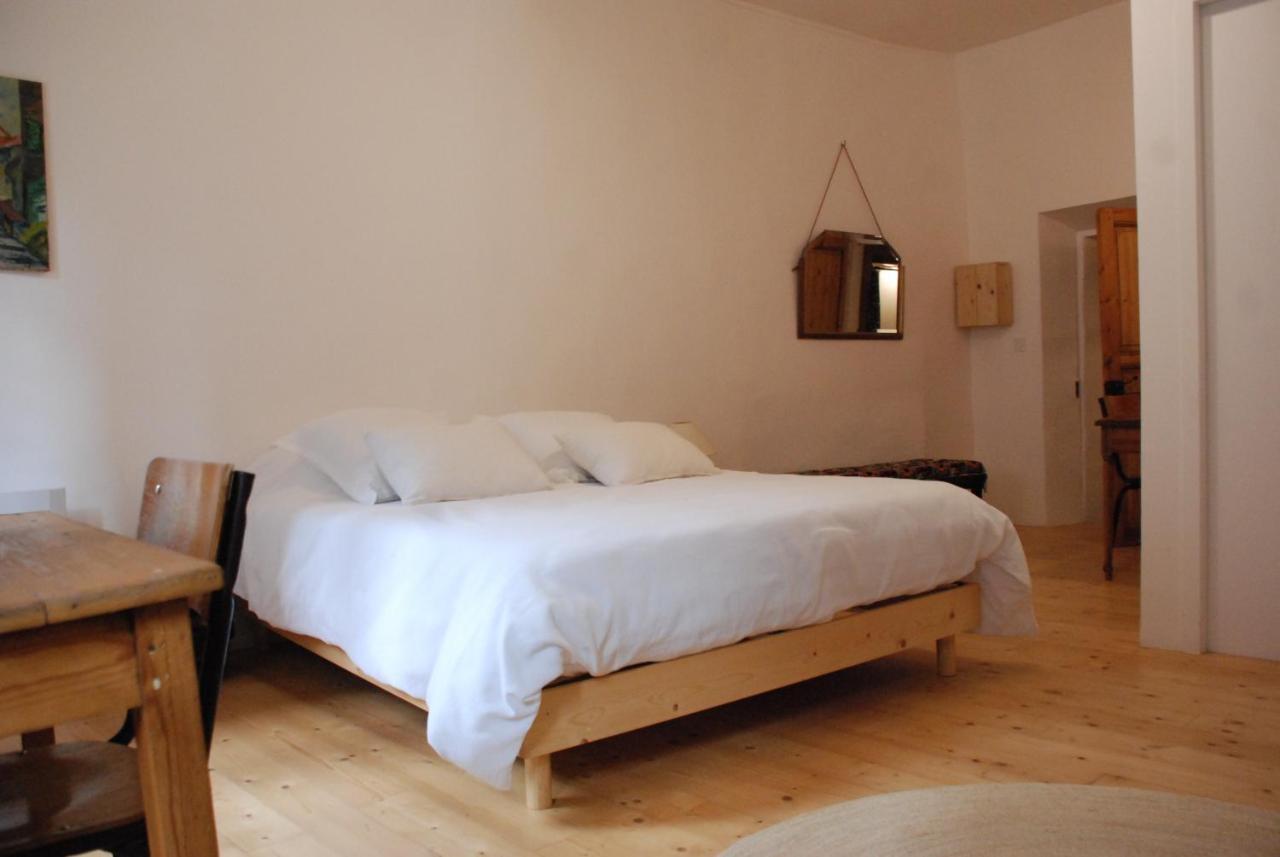 Appartement De Charme Au Coeur D Une Cite Medievale Вилфранш-дьо-Конфлон Екстериор снимка