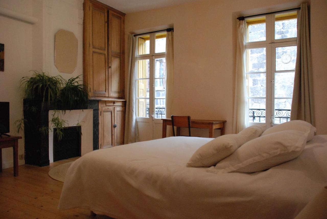 Appartement De Charme Au Coeur D Une Cite Medievale Вилфранш-дьо-Конфлон Екстериор снимка